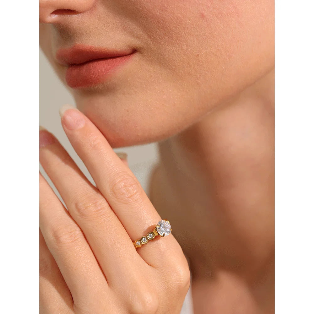 Luenara Ring Bling