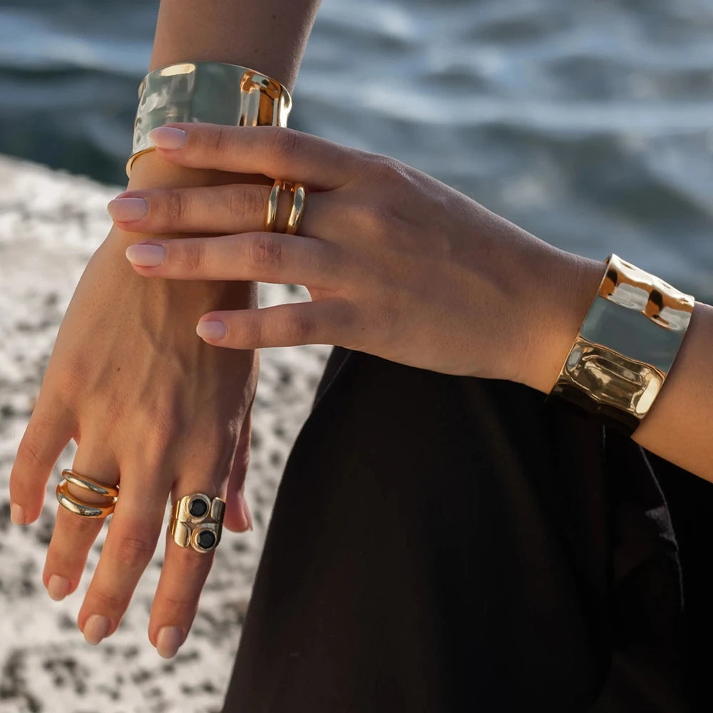 Thronelle Armband