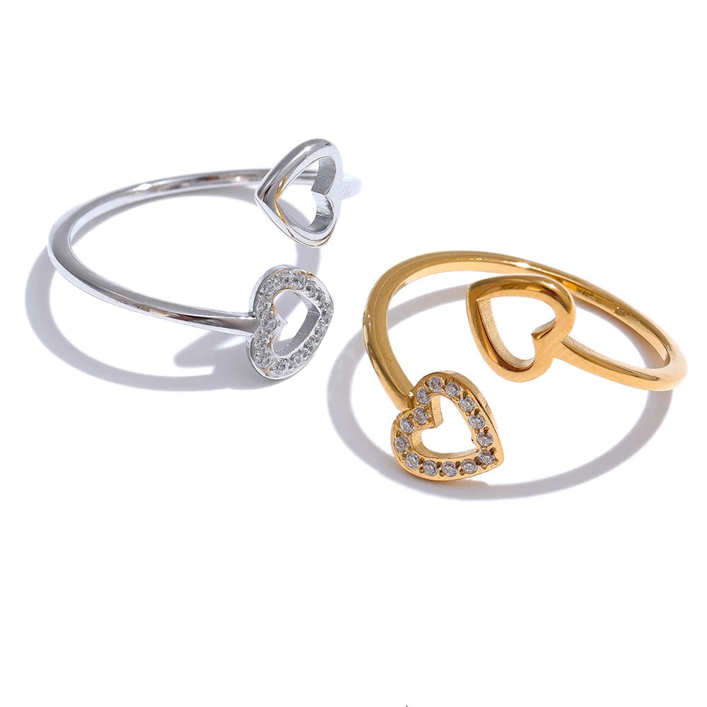 Amavie Ring