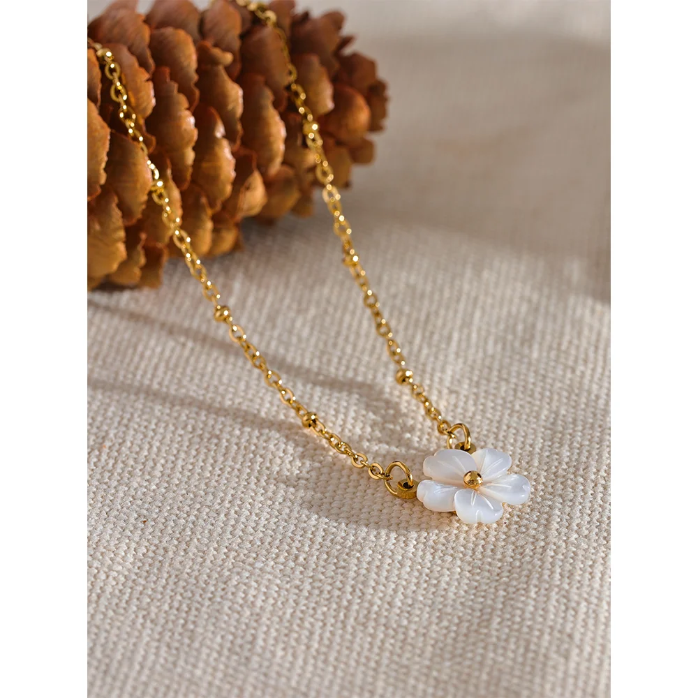 Lissora Halsband