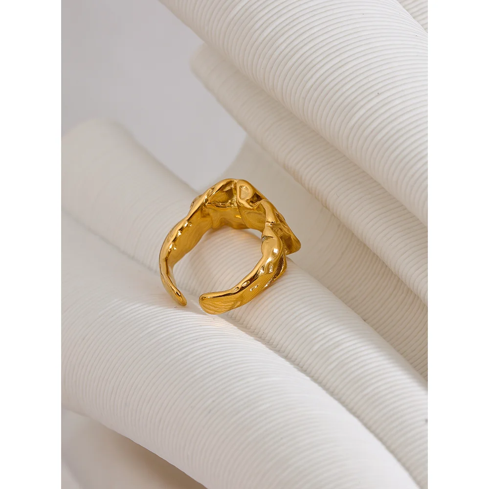 Nebulisse Ring