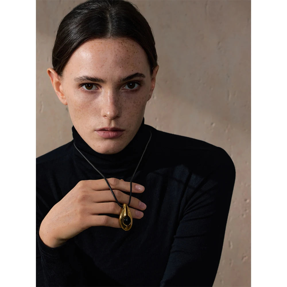 Icela Halsband