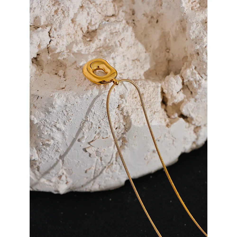 Alenith Halsband