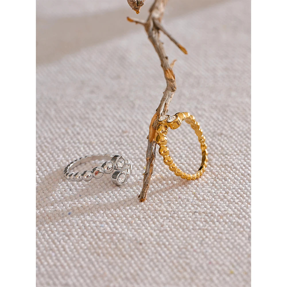 Velastya Ring