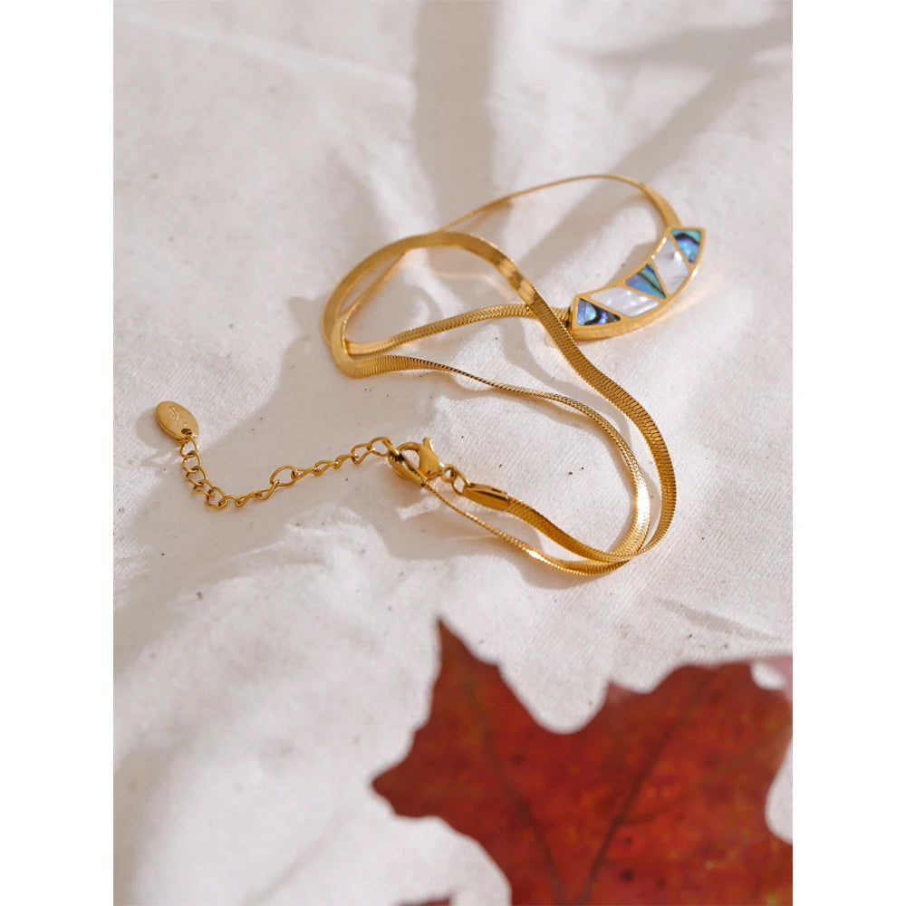 Raventhina Halsband