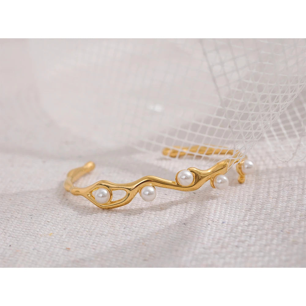 Helga Ring
