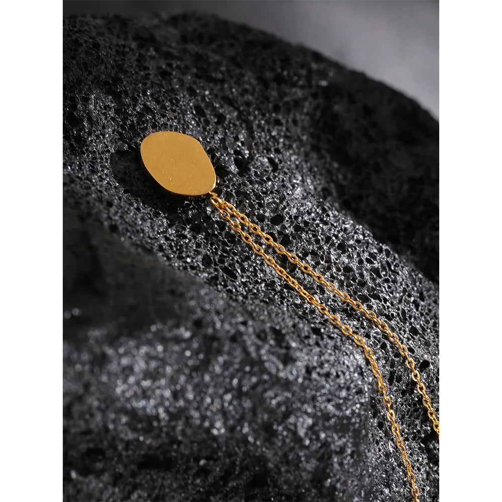 Svelith Halsband