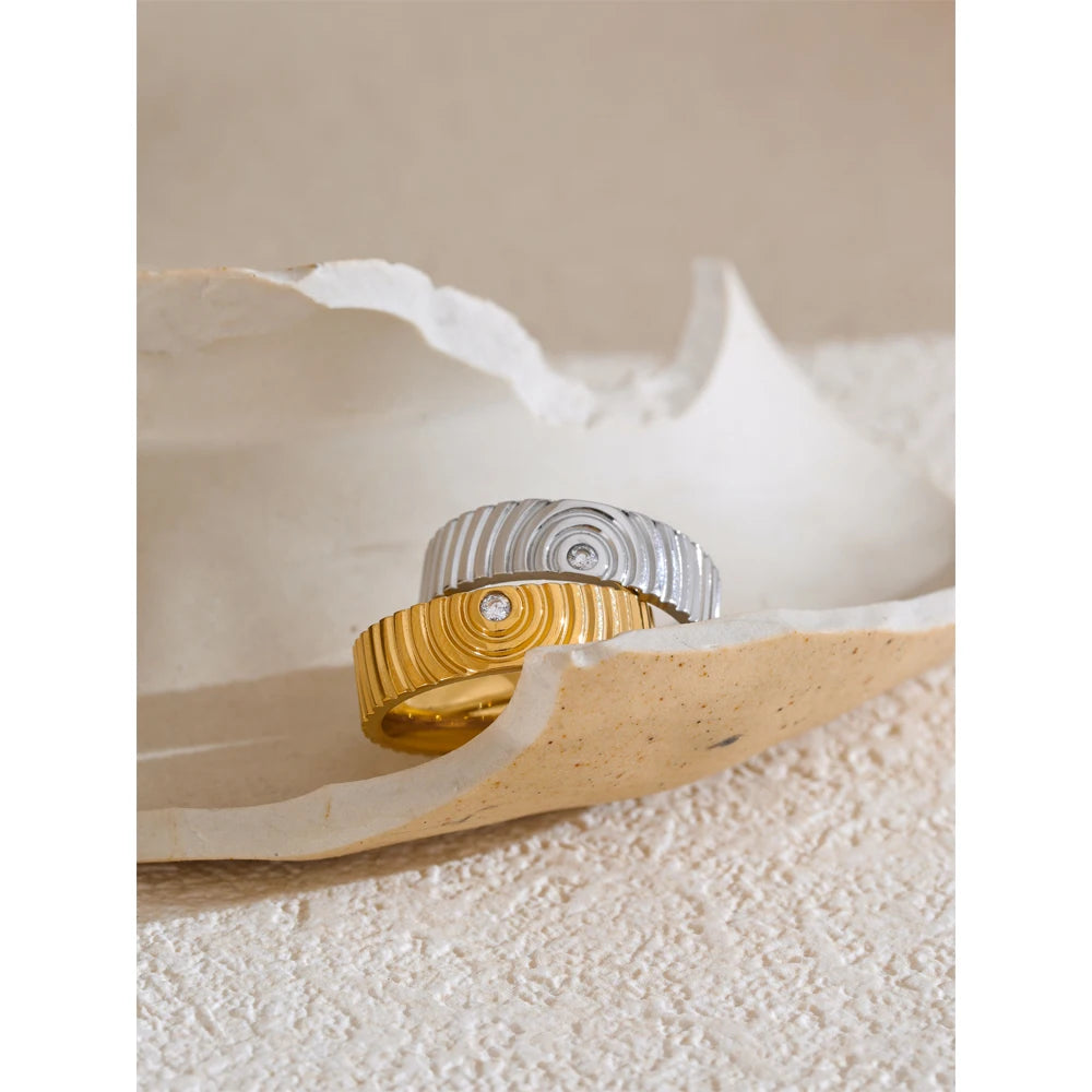 Milove Ring