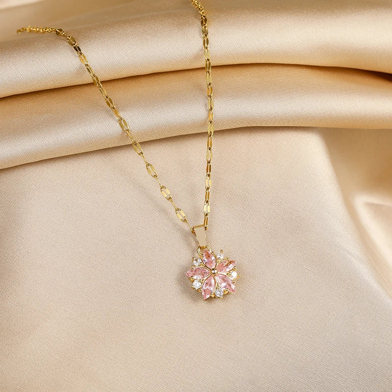 Elio Halsband