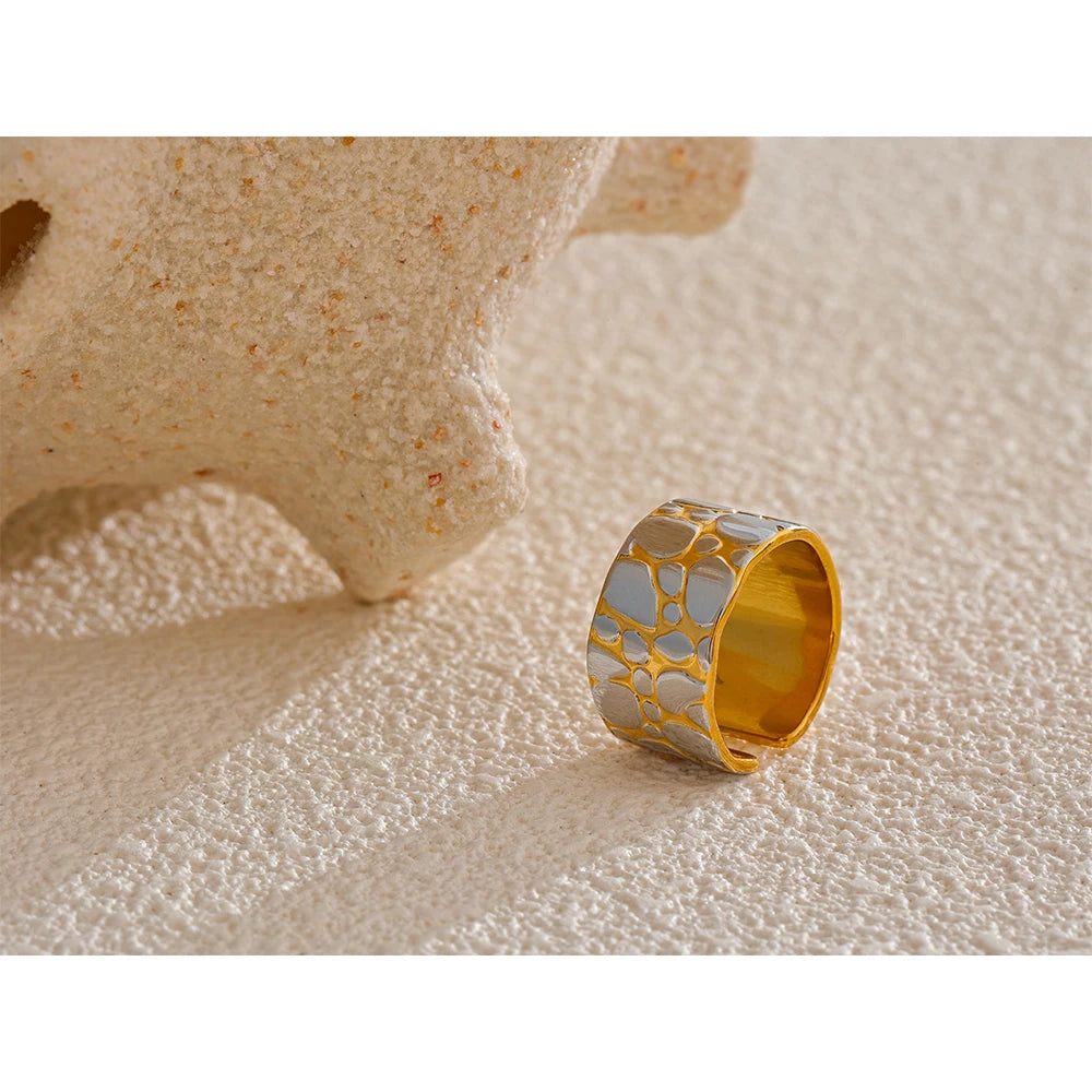 Royantha Ring