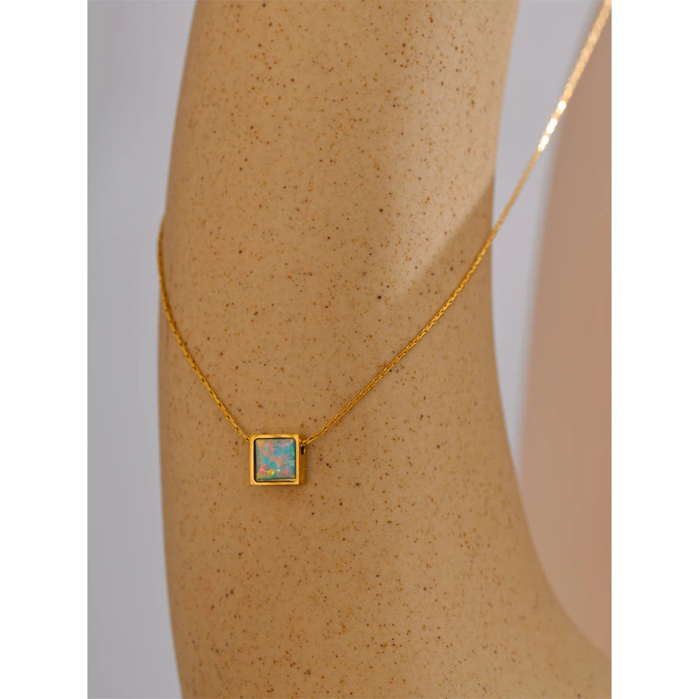 Ayelith Halsband