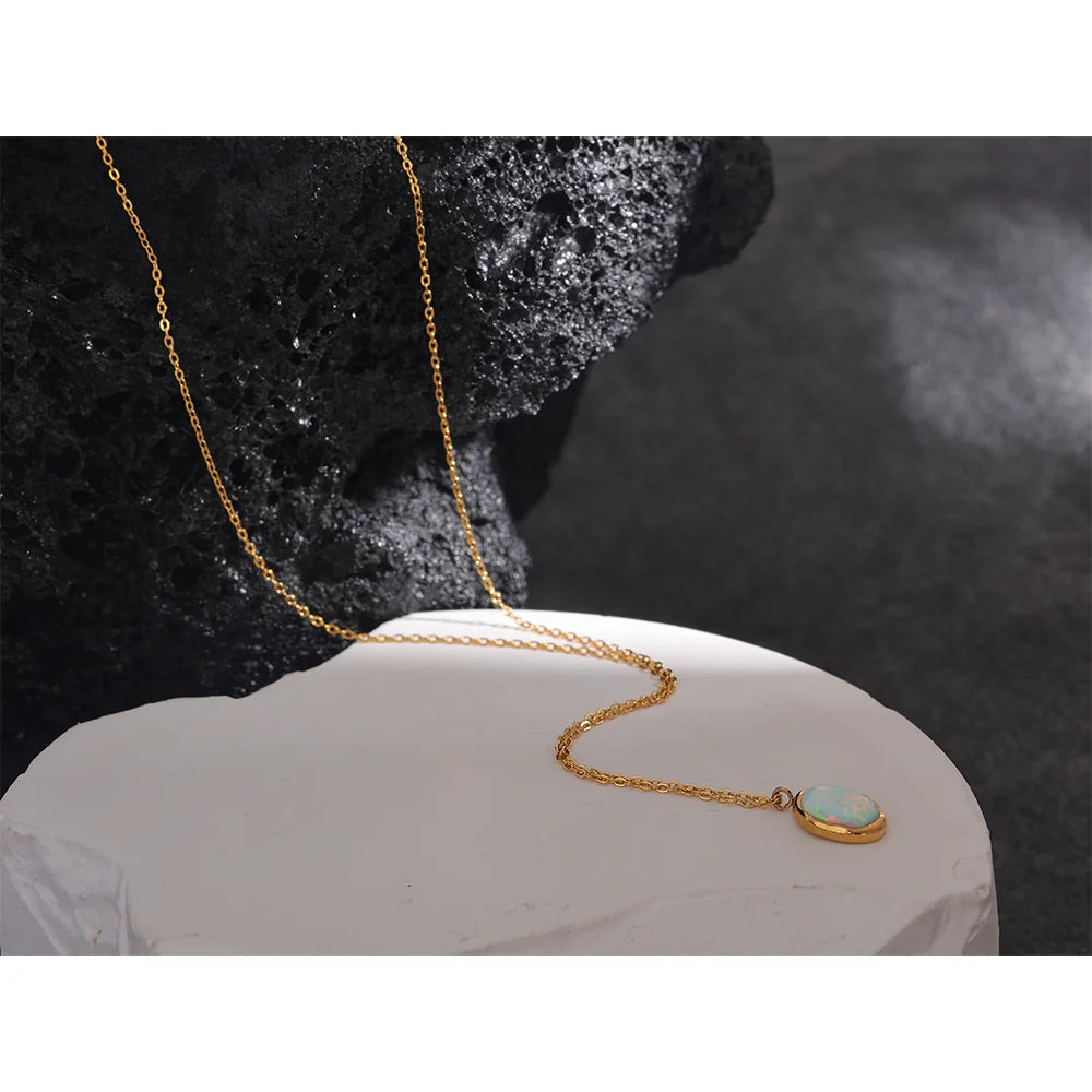 Svelith Halsband