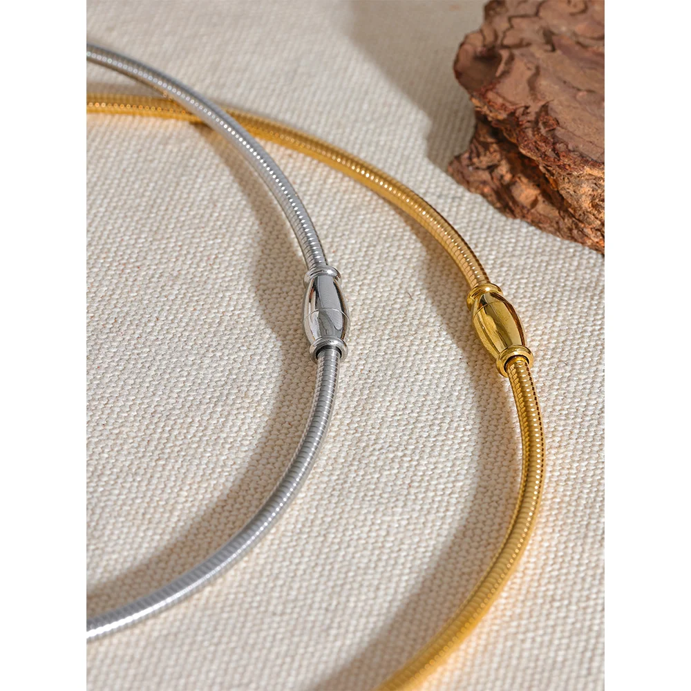 Duskara Halsband