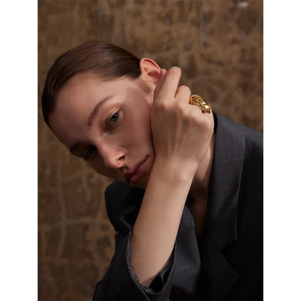 Luthera Ring