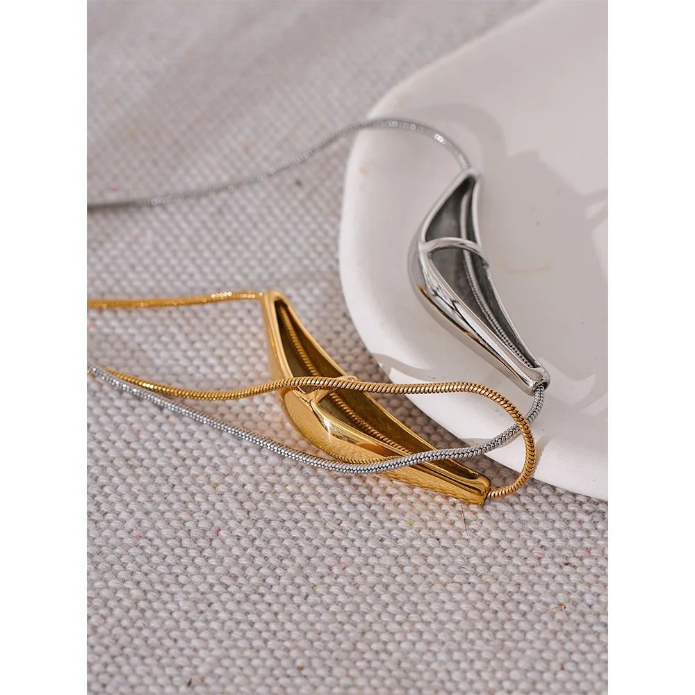 Virelith Halsband