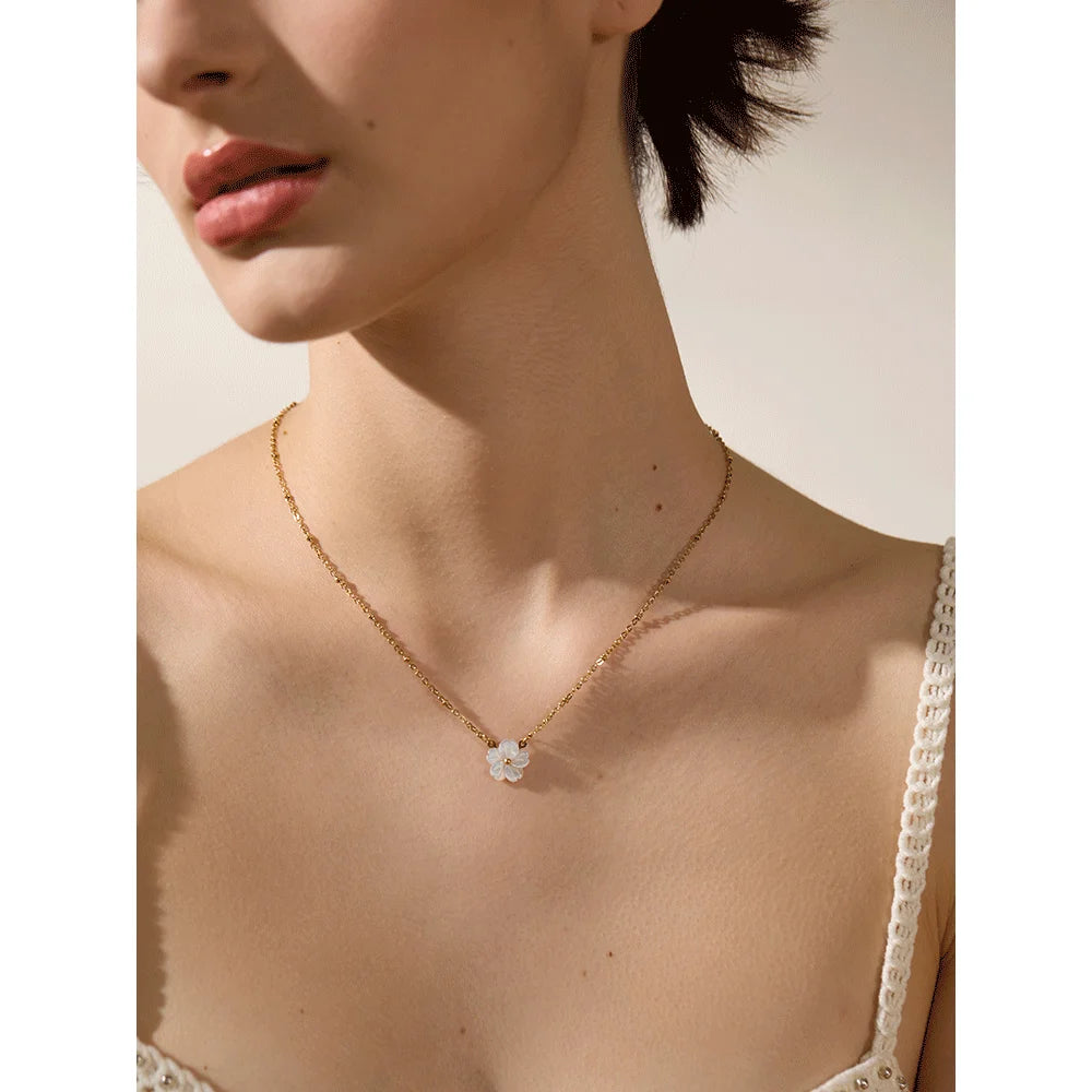 Lissora Halsband