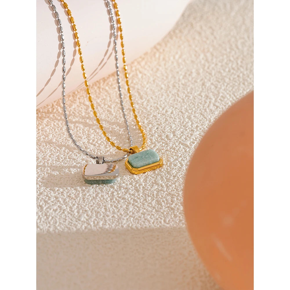 Airea Halsband Sten