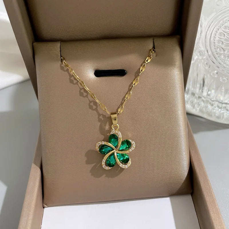 Vyre Halsband