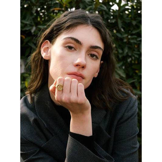 Isenya Ring