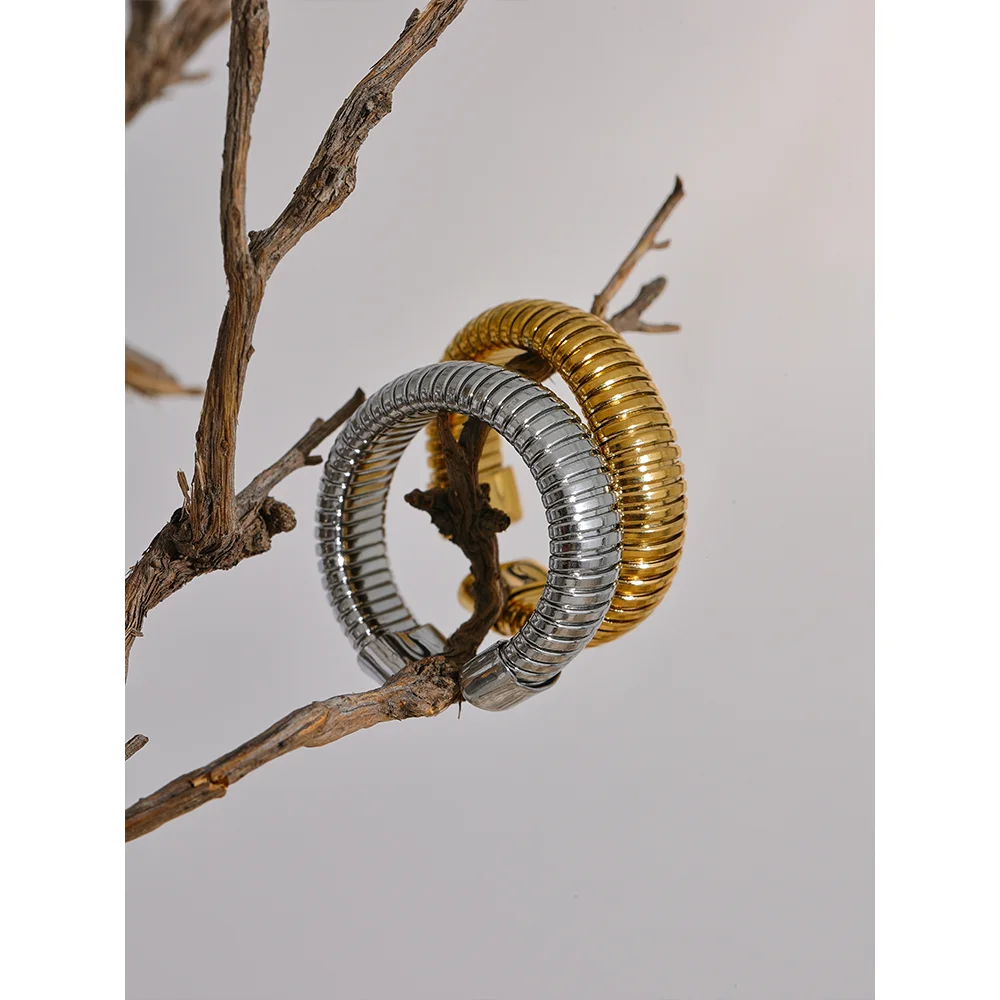 Rhodira Ring