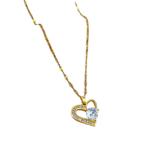 Noelle Halsband