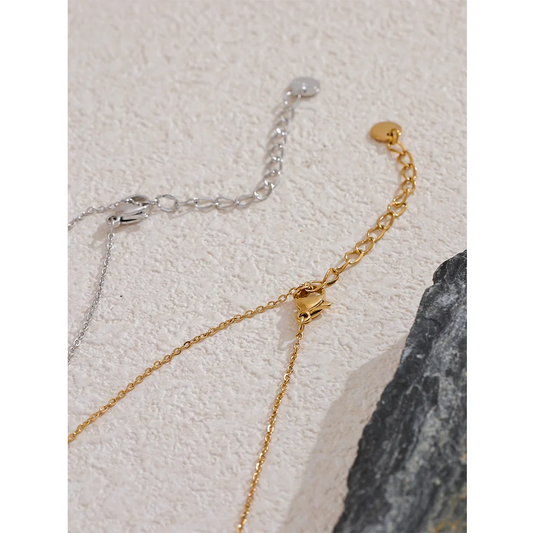 Astrenna Halsband