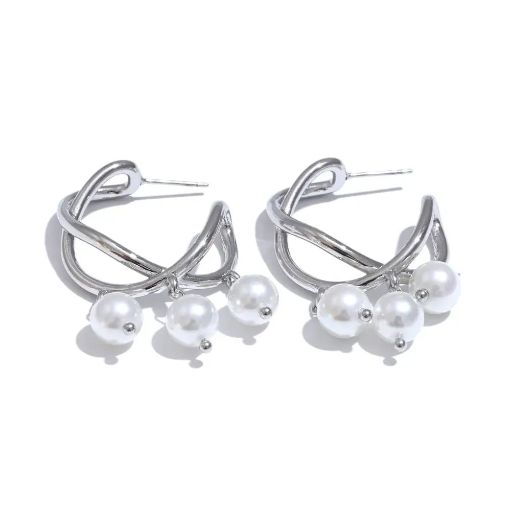 Emilia Pärl Örhängen - Silver